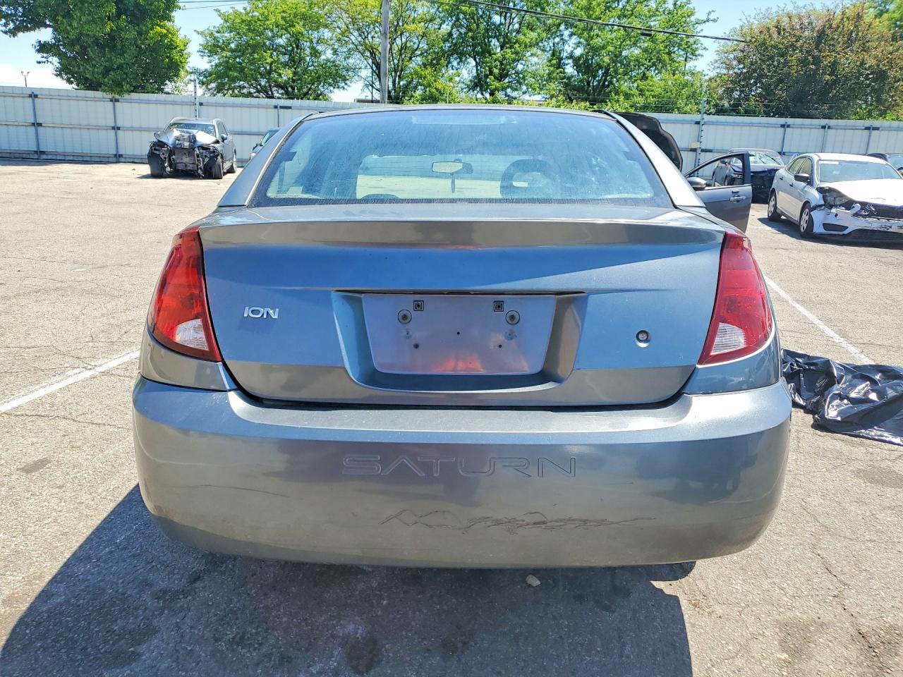 2004 Saturn Ion VIN 1G8AJ52F64Z187028 photo 6