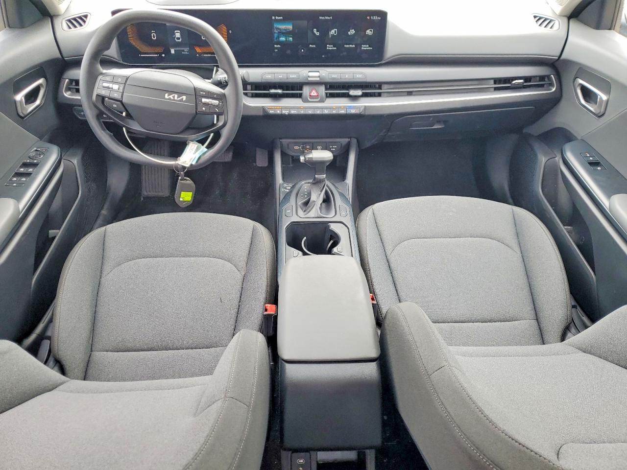 2025 Kia All other VIN 3KPFT4DE5SE132647 photo 8