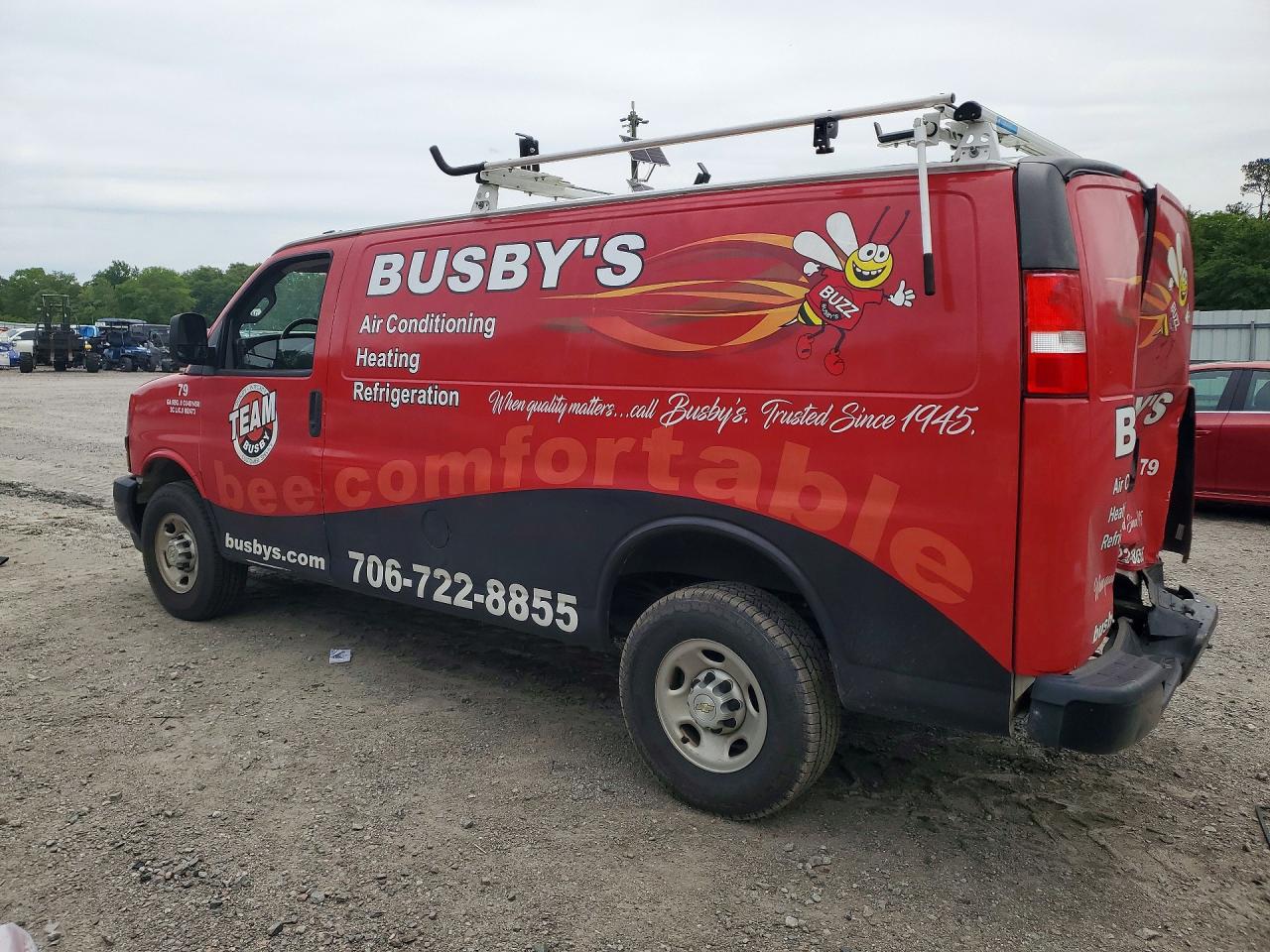 2023 Chevrolet Express VIN 1GCWGAFP9P1253127 photo 2