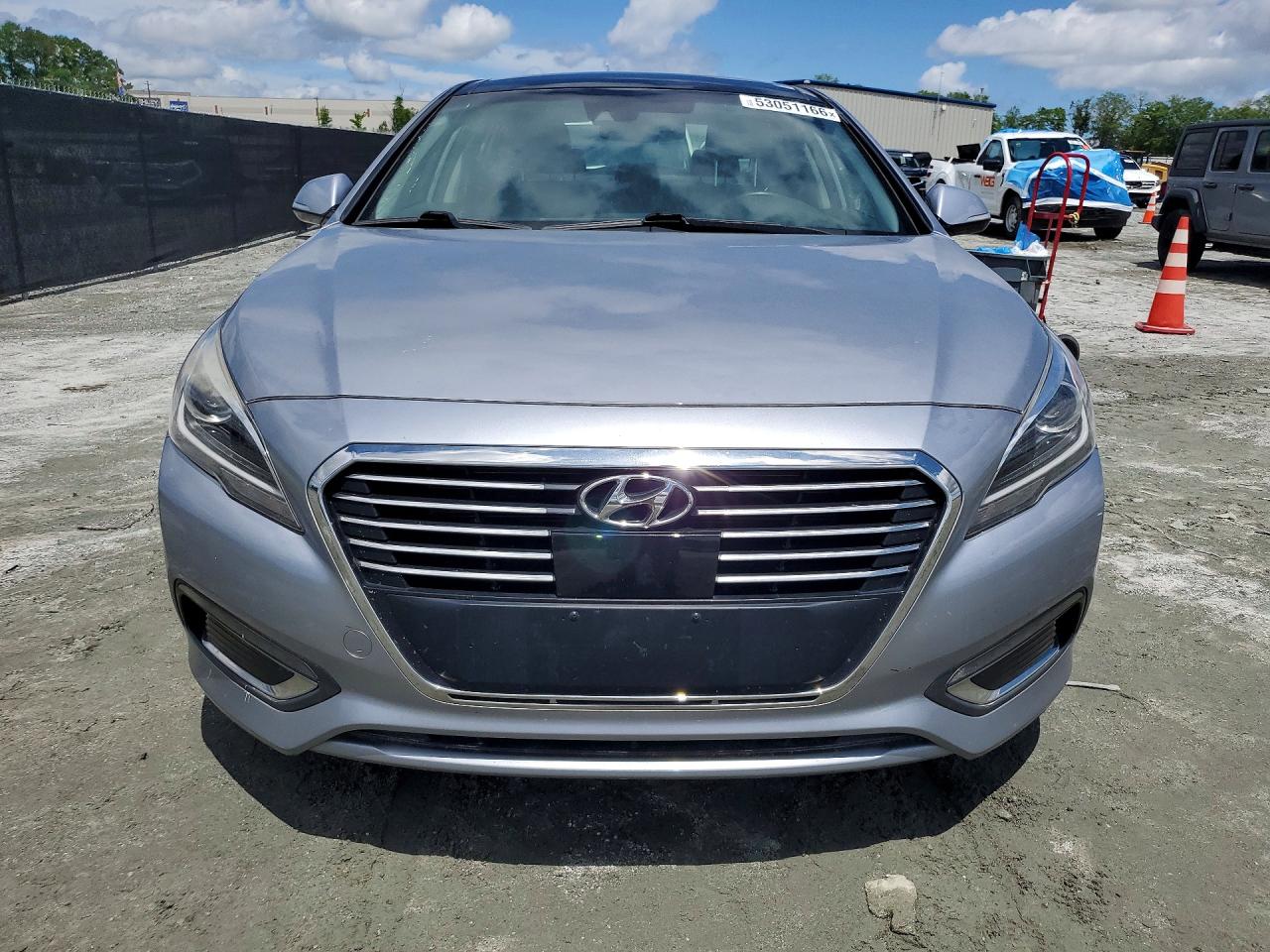 2016 Hyundai Sonata VIN KMHE34L11GA033839 photo 5
