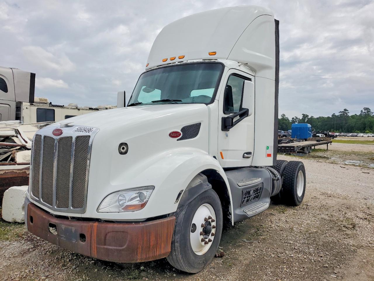 2017 PETERBILT All other VIN 1XPBA48X7HD428911 photo 2