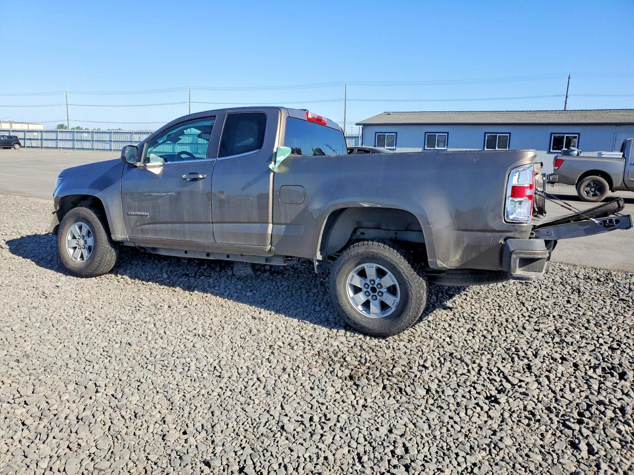 2016 CHEV Colorado VIN 1GCHSBE32G1338631 photo 2