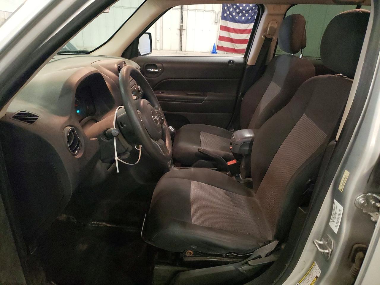 2012 Jeep Patriot VIN 1C4NJRBB6CD686922 photo 7