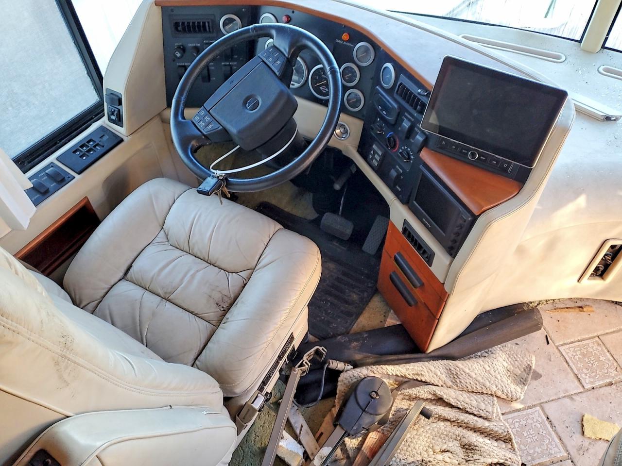 2004 SPARTAN All other VIN 4VZBR1D944C047192 photo 5