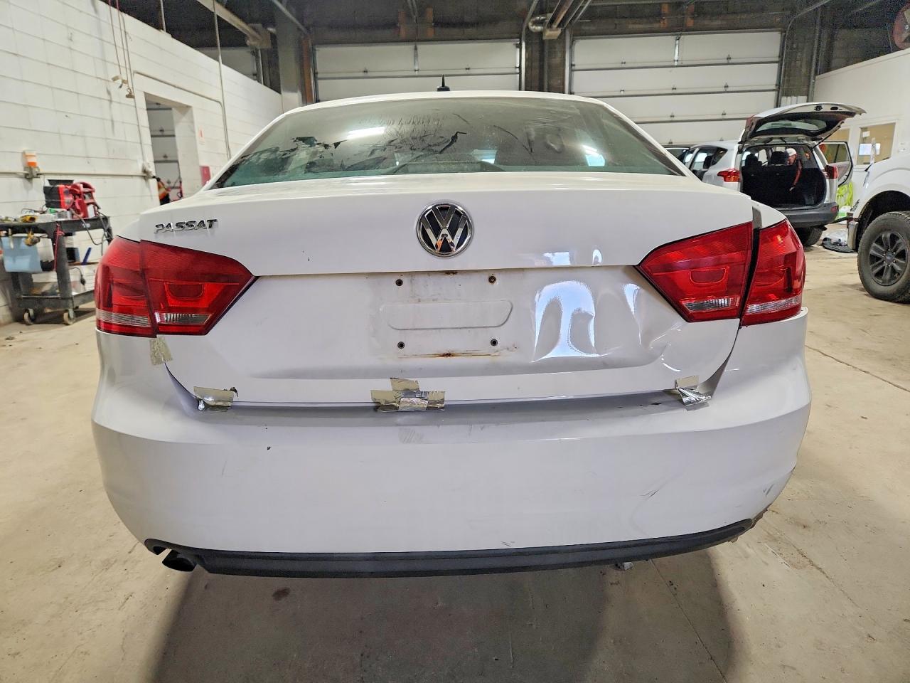 2013 Volkswagen Passat s VIN 1VWAP7A35DC007867 photo 6