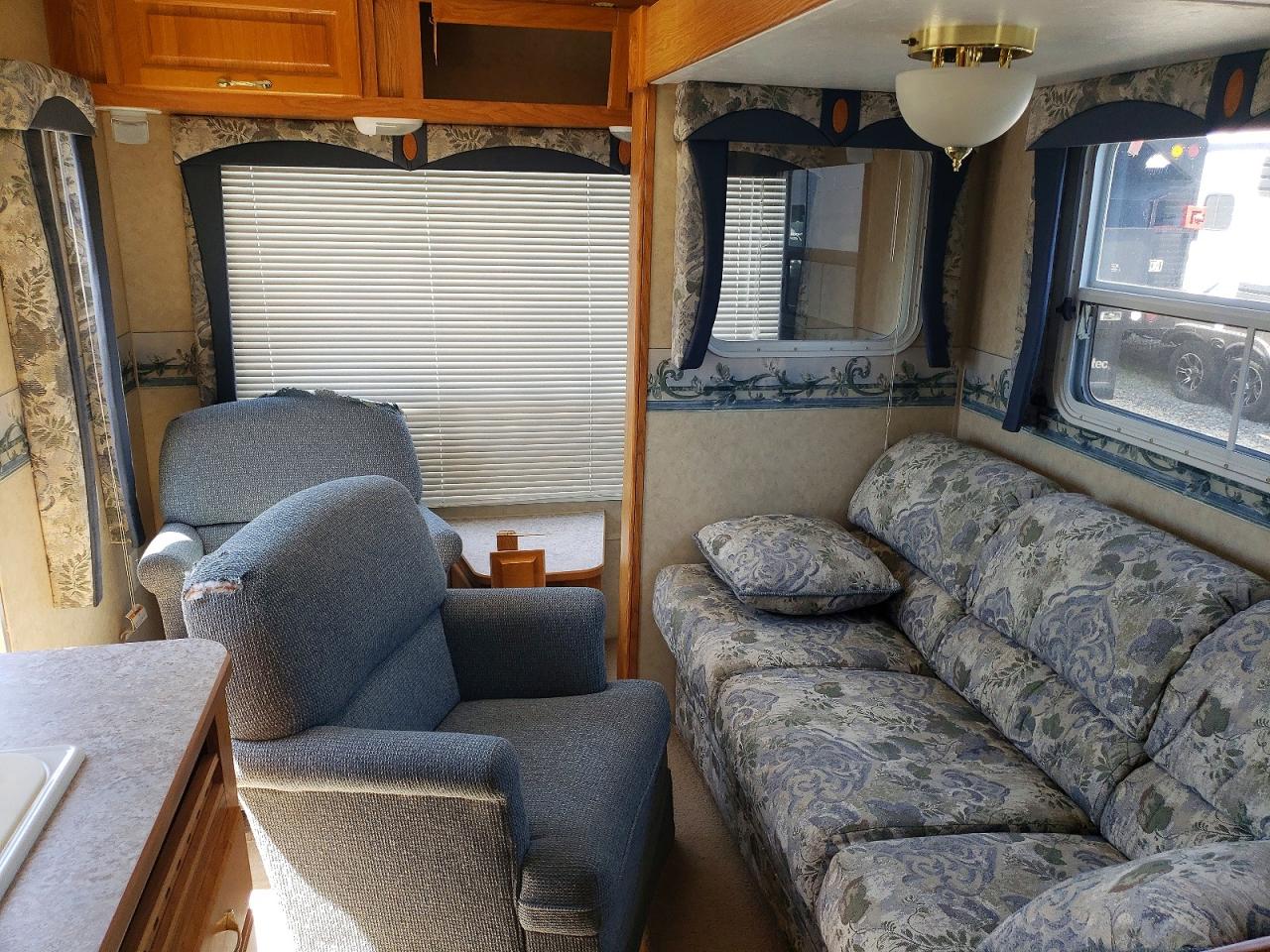 2005 JAYCO All models VIN 1UJBJ02P351EW0595 photo 6