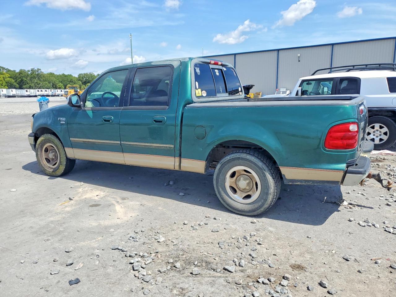 2001 Ford F150 VIN 1FTRW07L71KD60894 photo 2