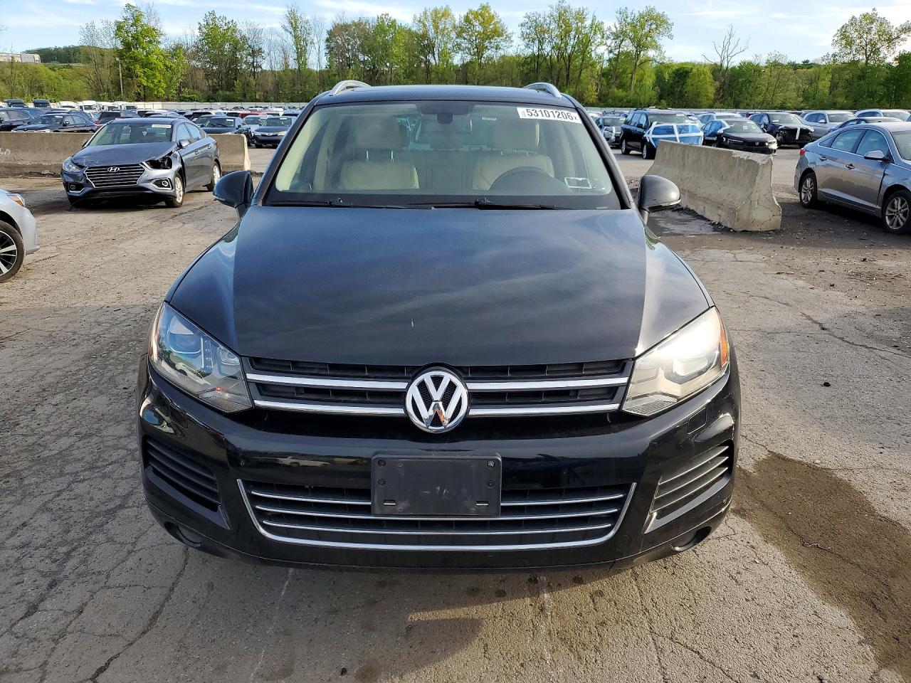 2013 Volkswagen Touareg VIN WVGEF9BP5DD007314 photo 5