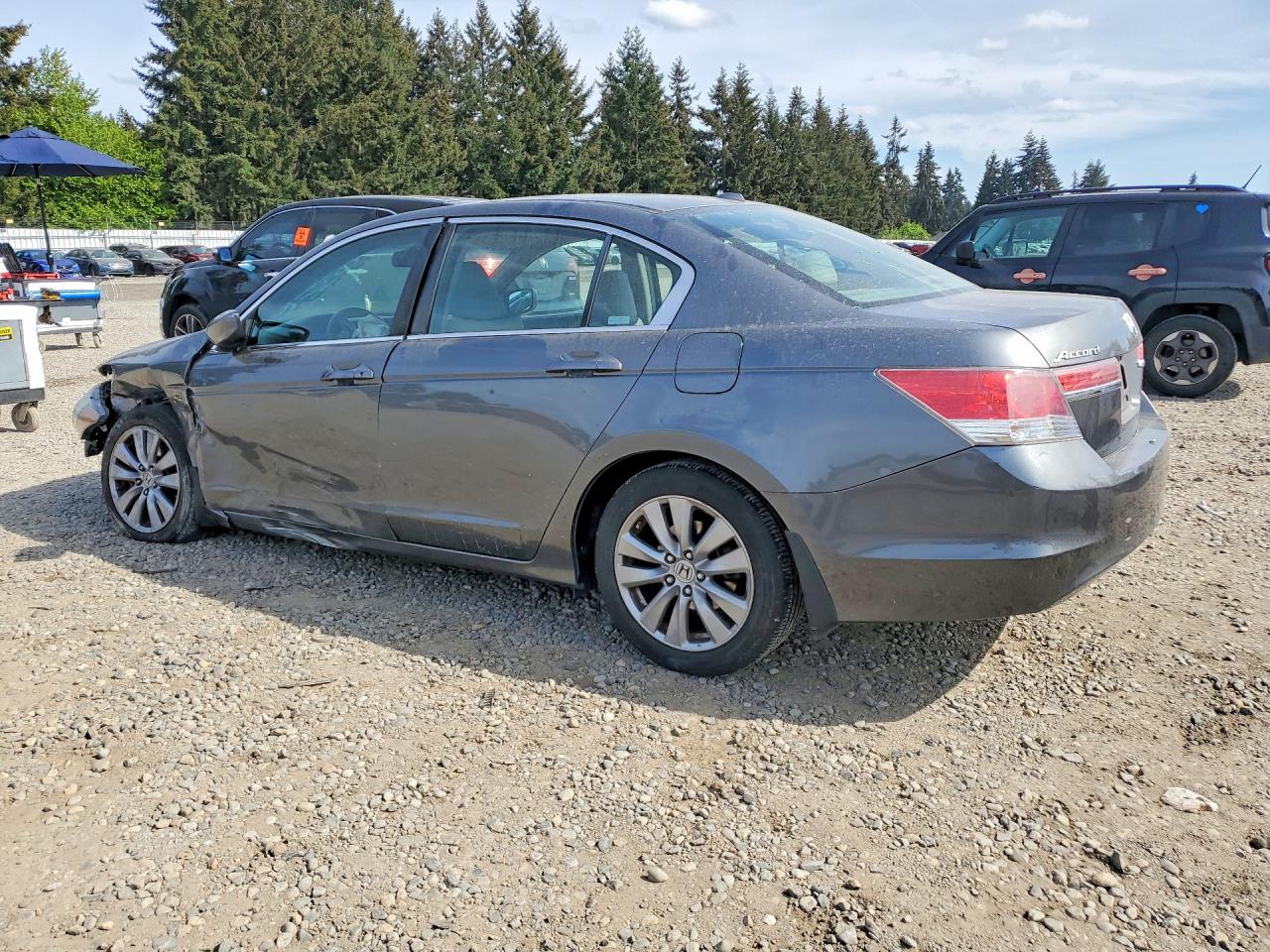 2012 Honda Accord VIN 1HGCP2F88CA119562 photo 2