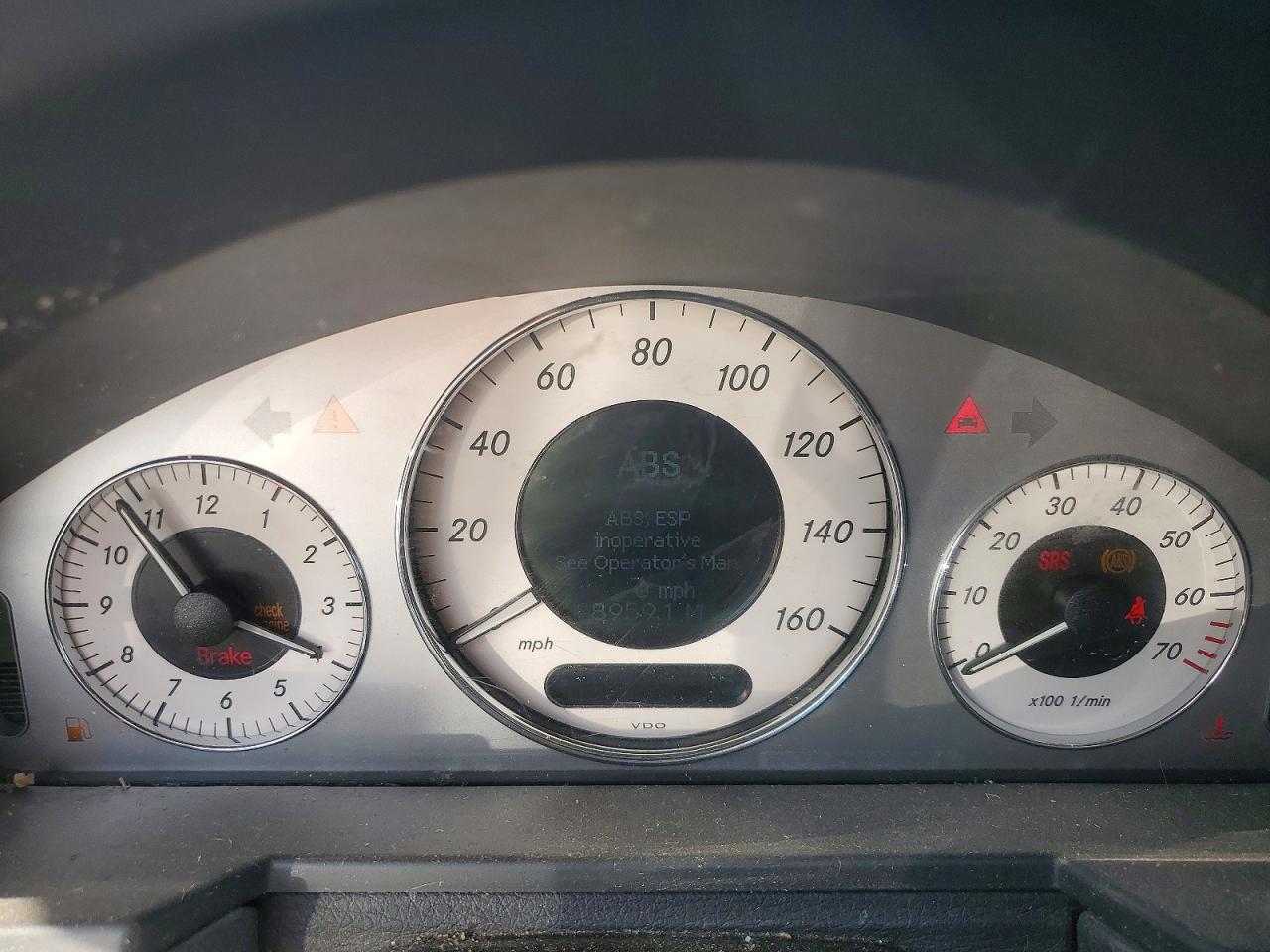 2007 Mercedes-Benz E-class VIN WDBUF56X87B031642 photo 9
