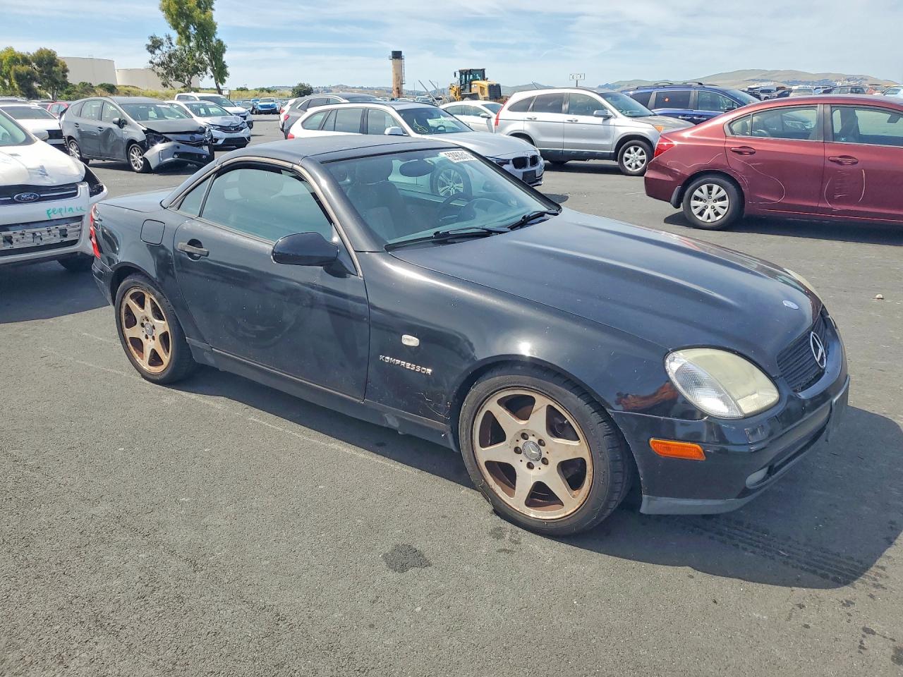 2000 Mercedes-Benz Slk-class VIN WDBKK47F8YF168870 photo 4