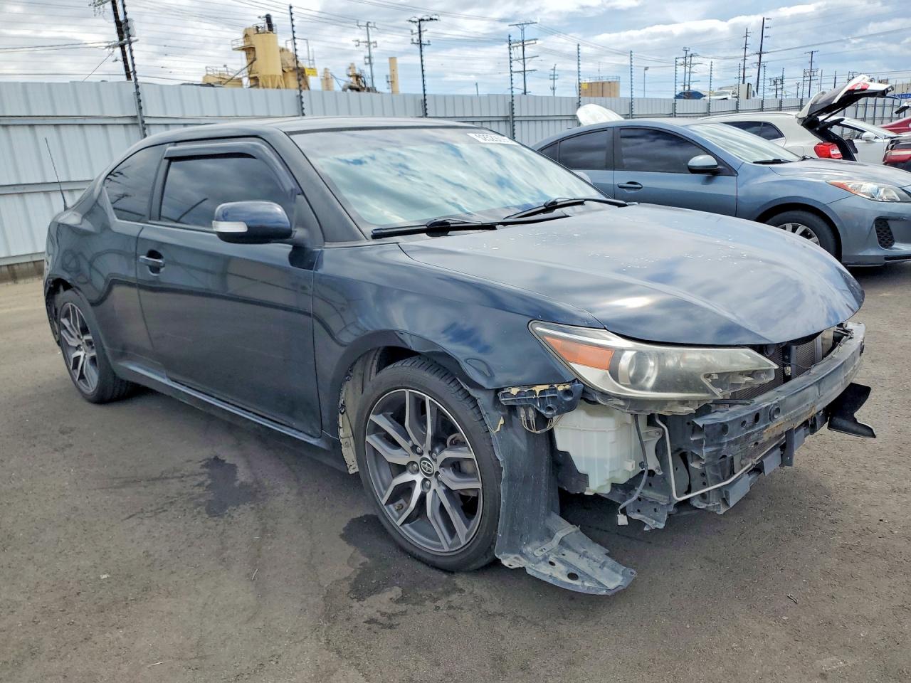 2015 Scion Tc VIN JTKJF5C73FJ004824 photo 4