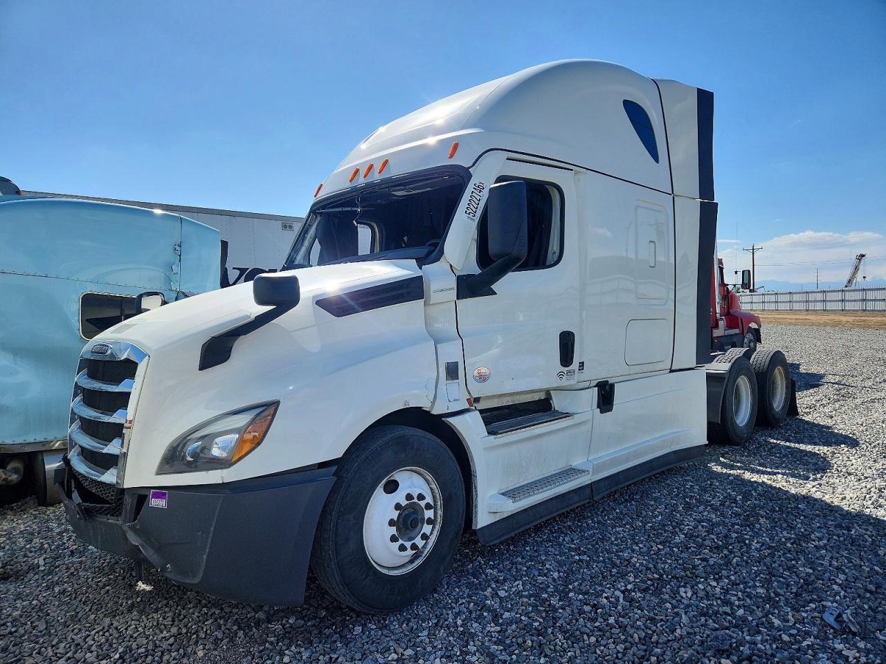 2023 FREIGHTLINER All other VIN 3AKJHHDR3PSNS6780 photo 2