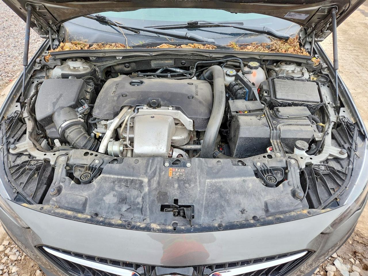 2018 Buick Regal VIN W04GV8SX5J1168974 photo 11