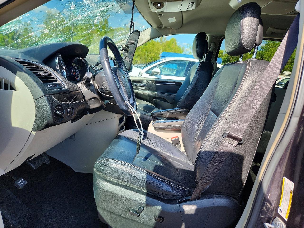 2014 Chrysler Minivan VIN 2C4RC1BG3ER178075 photo 7
