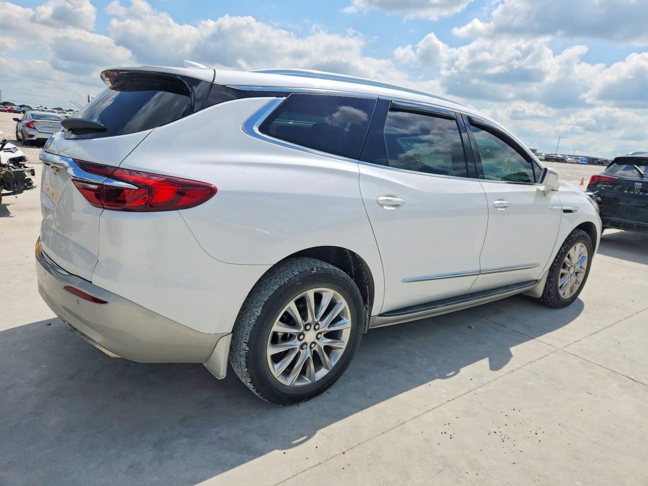 2020 Buick Enclave VIN 5GAERCKW5LJ229983 photo 3