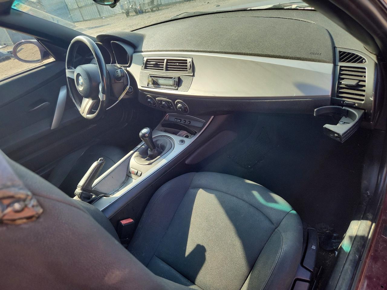 2003 BMW Z4 VIN 4USBT33403LR62490 photo 8