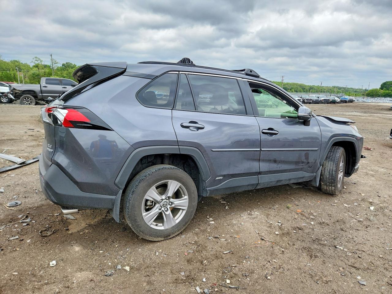 2023 Toyota Rav4 VIN JTMRWRFV8PD177749 photo 3
