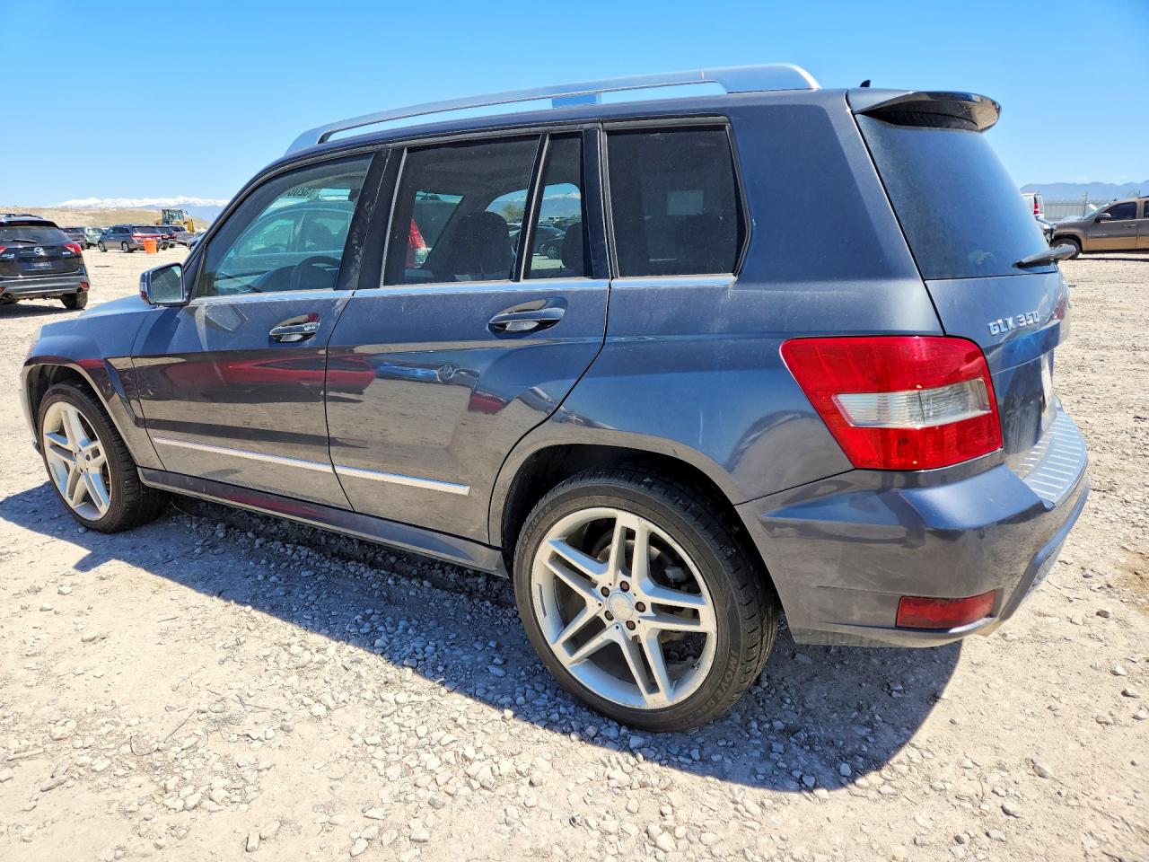 2011 Mercedes-Benz Glk-class VIN WDCGG8HB4BF538029 photo 2