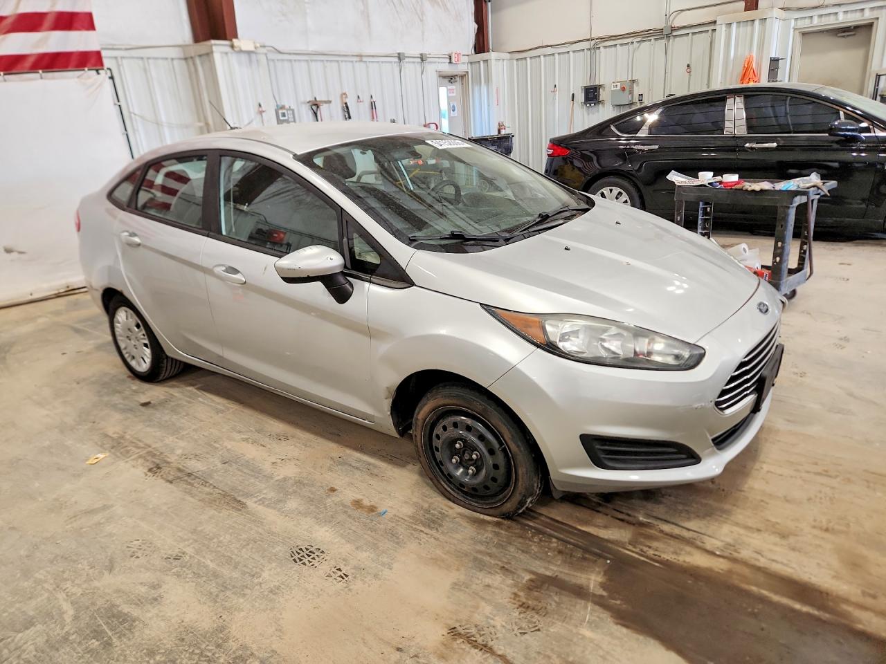 2018 Ford Fiesta VIN 3FADP4AJ8JM134156 photo 4