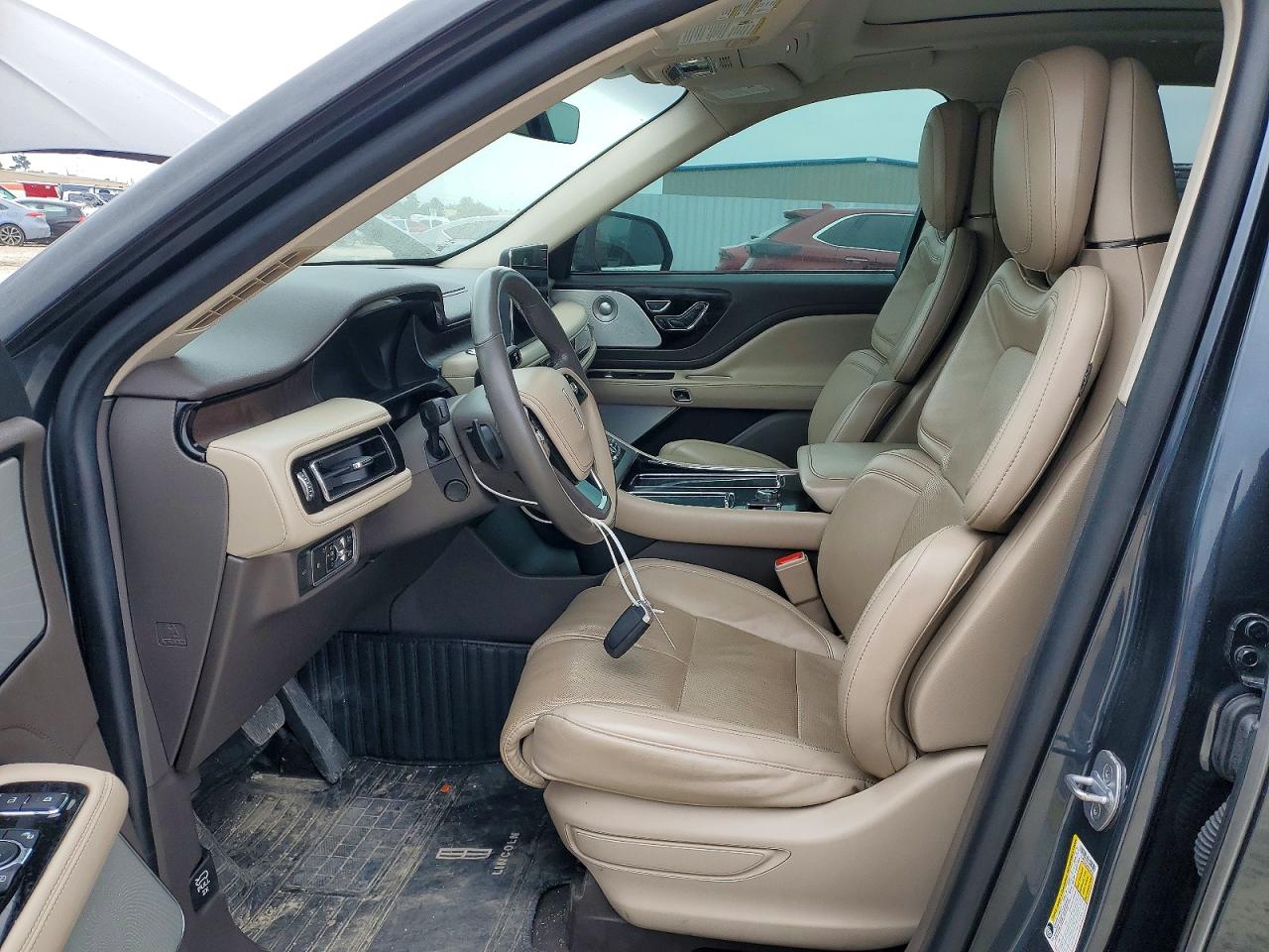 2022 Lincoln Aviator VIN 5LM5J7XCXNGL08182 photo 7