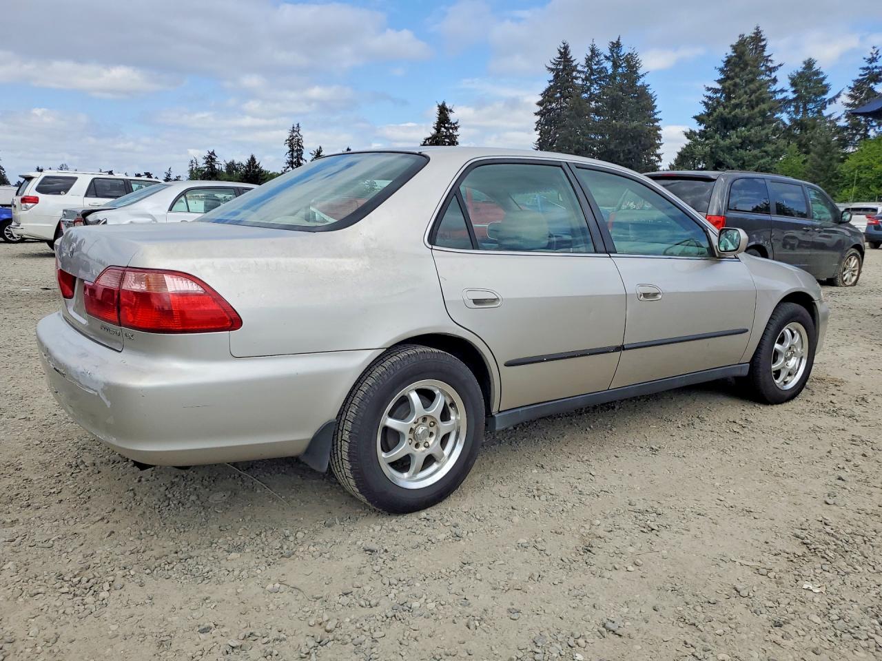 1999 HONDA Accord VIN JHMCG5643XC054061 photo 3