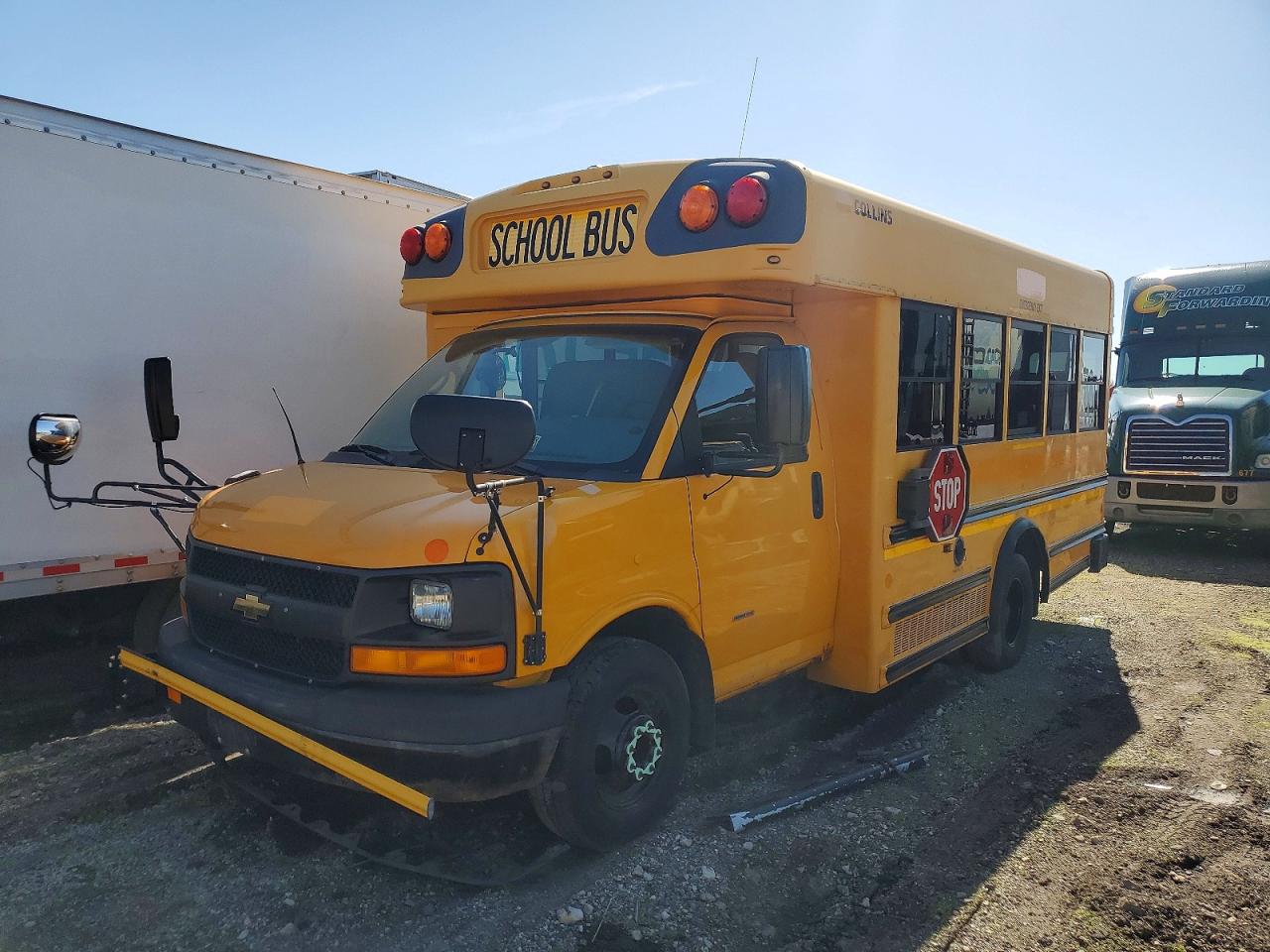 2010 Thomas Express VIN 1GB6G2A68A1134307 photo 2
