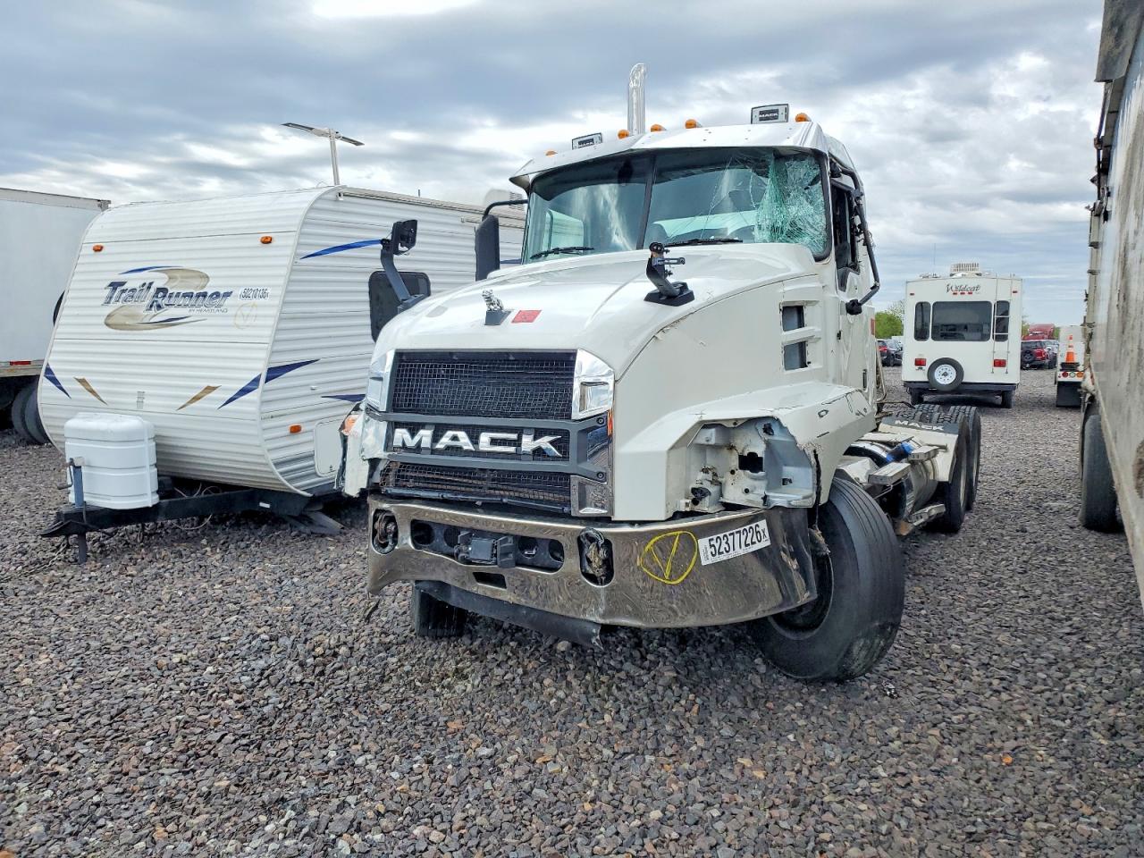 2020 MACK All models VIN 1M1AN3GY2LM012103 photo 2