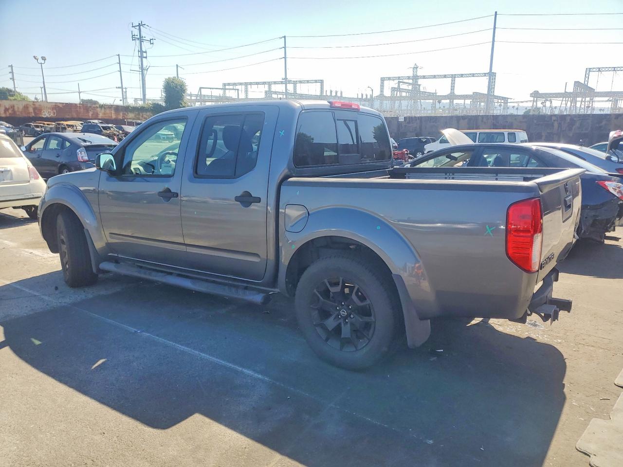 2019 NISSAN Frontier VIN 1N6AD0ER0KN735001 photo 2