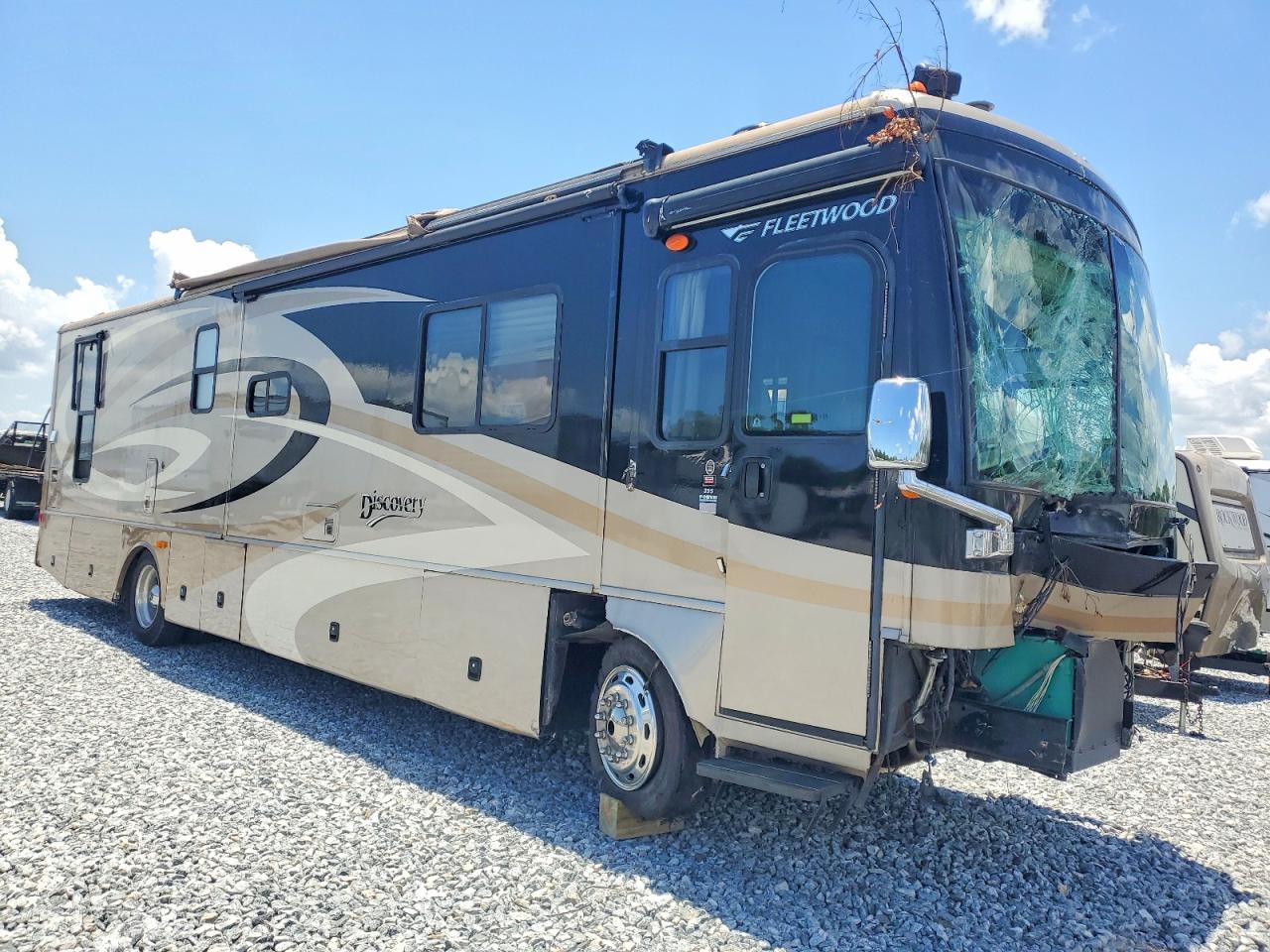 2007 FLEETWOOD All other VIN 4UZACJDC37CZ26046 photo 1