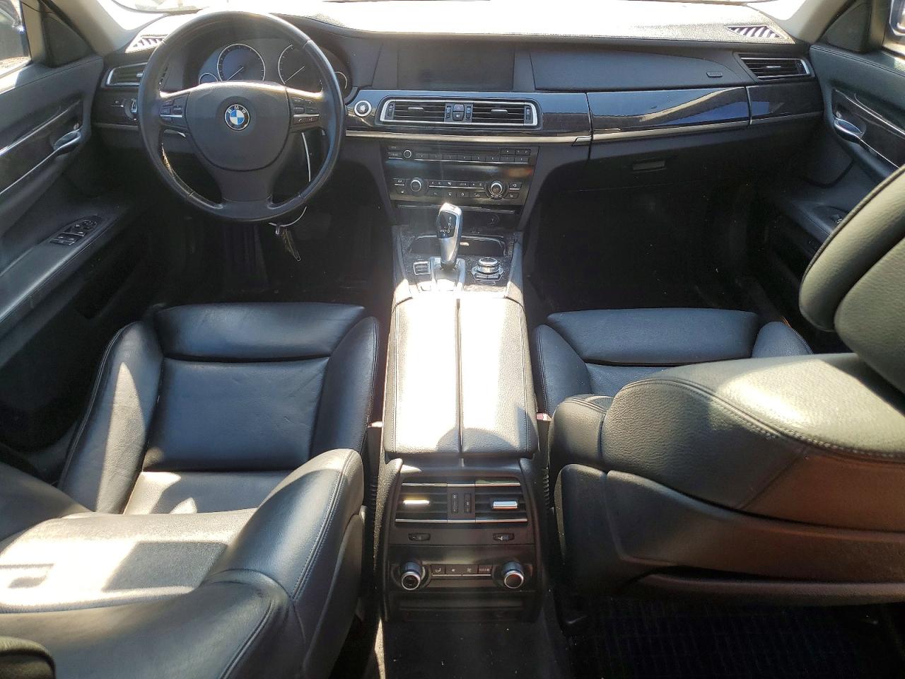 2011 BMW 7 series VIN WBAKA4C53BC612485 photo 8