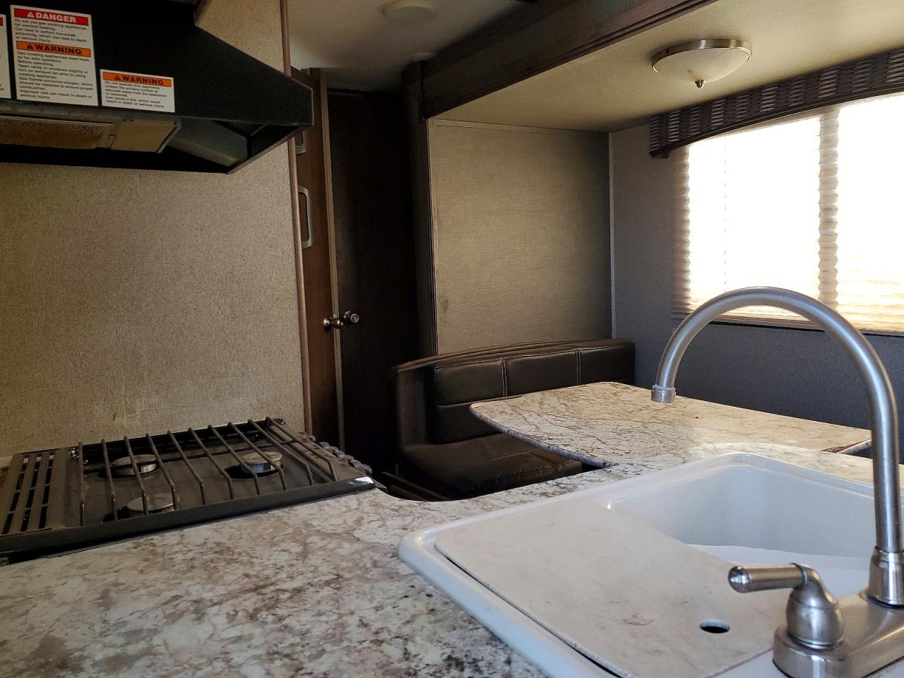 2018 KEYSTONE Passport s VIN 4YDT33529JK418107 photo 6