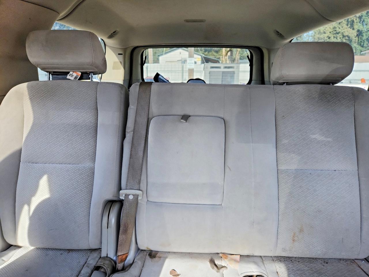 2007 Chevrolet Suburban VIN 1GNFK16337J164043 photo 10