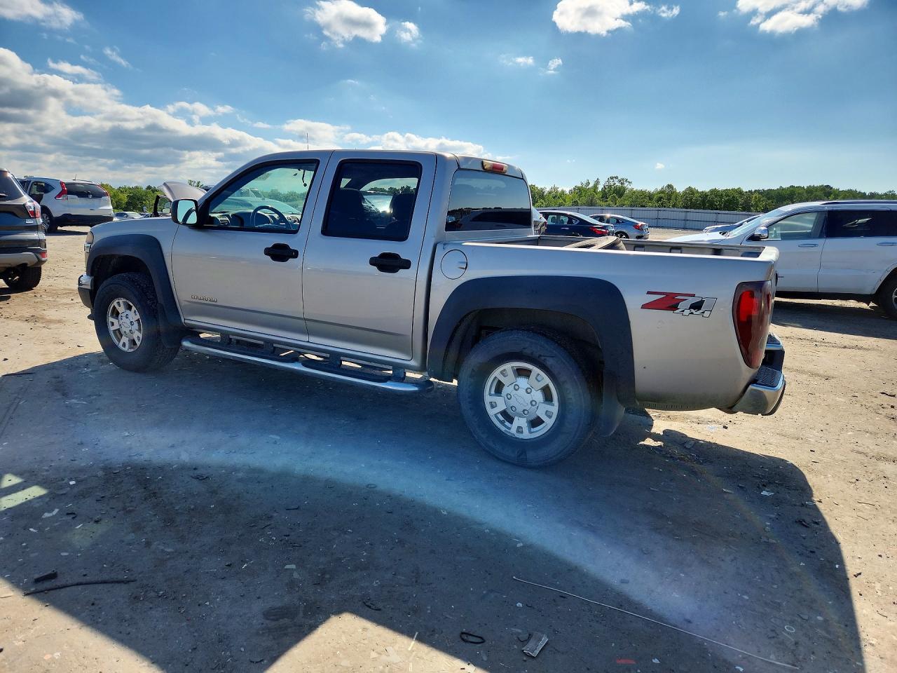 2005 CHEV Colorado VIN 1GCDT136858236810 photo 2