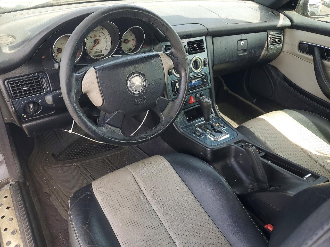 2000 Mercedes-Benz Slk-class VIN WDBKK47F8YF168870 photo 8