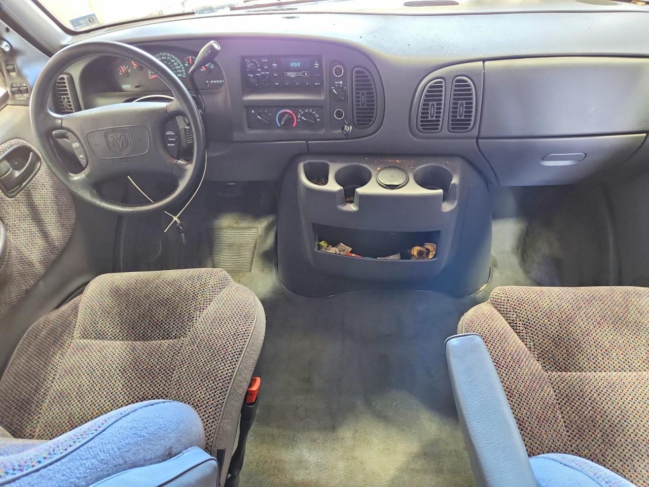 1999 Dodge B series VIN 2B6KB31Z6XK524395 photo 8