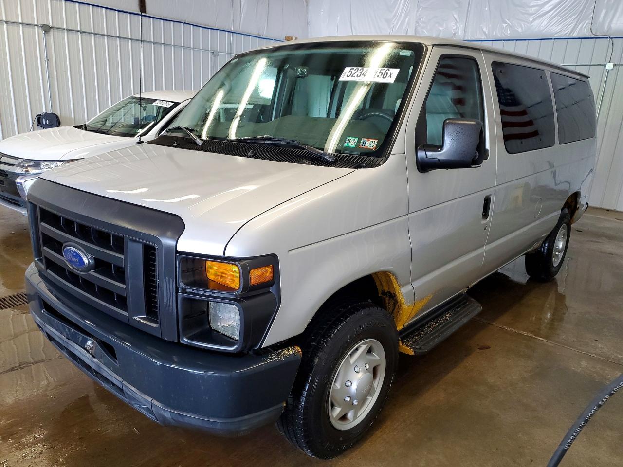 2011 Ford Econoline VIN 1FTCE2EL2BDA55381 photo 1