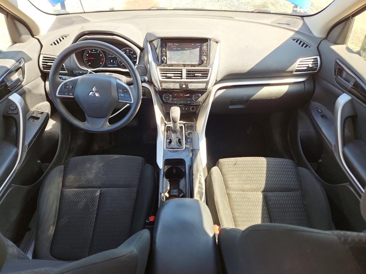 2018 Mitsubishi ECLIPSE VIN JA4AS3AA4JZ067800 photo 8