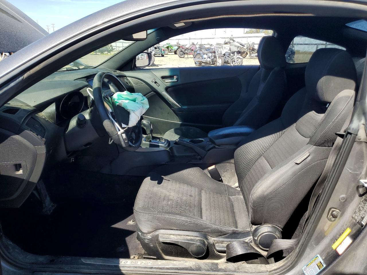 2016 Hyundai Genesis VIN KMHHT6KJ1GU131620 photo 7