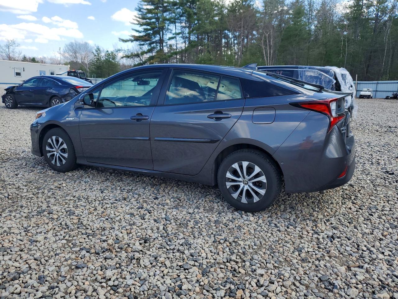 2019 Toyota Prius VIN JTDL9RFUXK3003474 photo 2