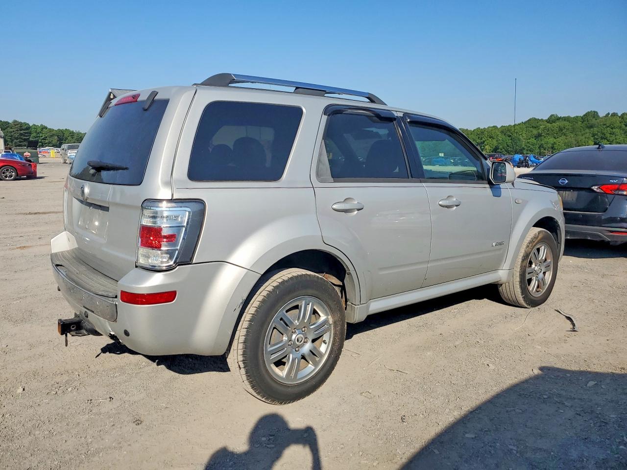 2008 Mercury Mariner VIN 4M2CU97128KJ54689 photo 3