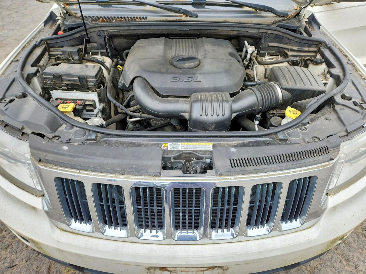 2011 Jeep Cherokee VIN 1J4RS4GGXBC541032 photo 11