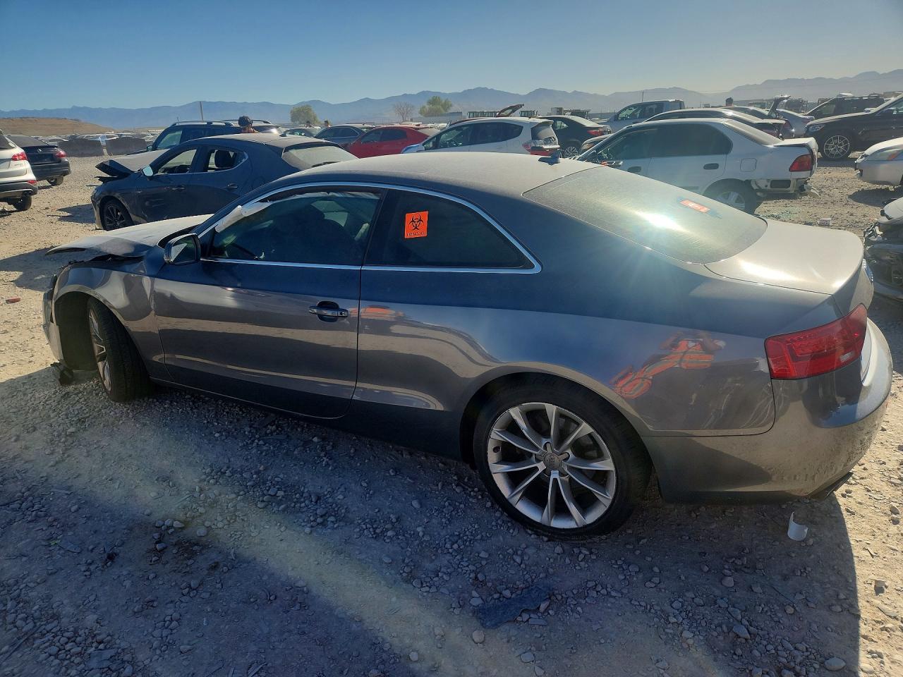 2013 Audi A5 VIN WAUCFAFR4DA024791 photo 2