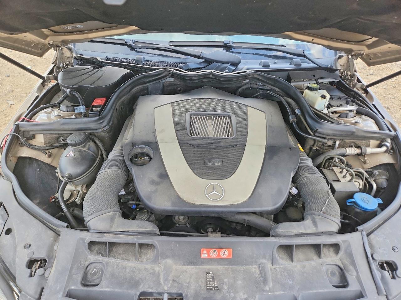 2010 Mercedes-Benz C class VIN WDDGF8BB2AR090071 photo 11