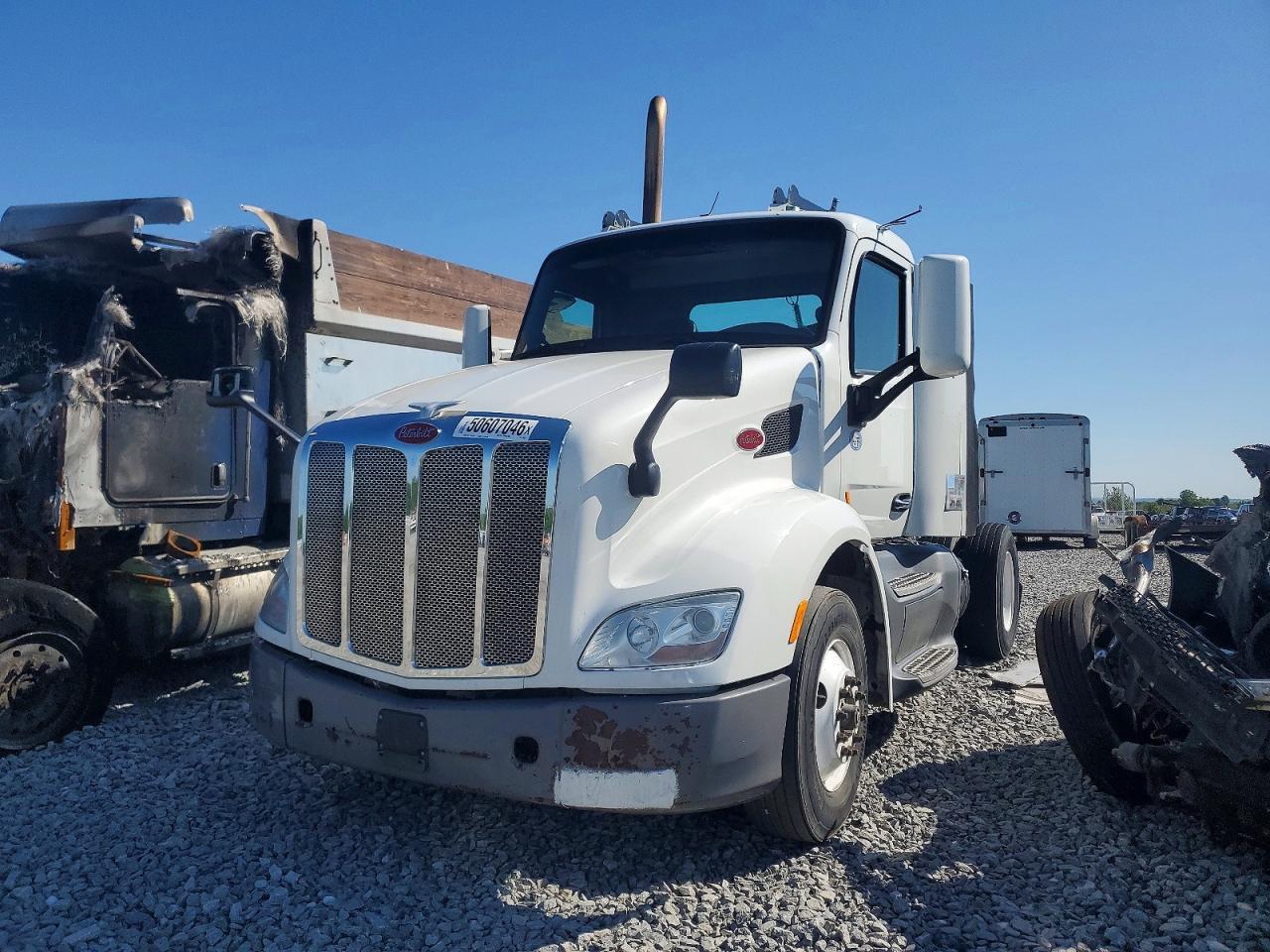 2016 PETERBILT All other VIN 1XPBA48X3GD339884 photo 2