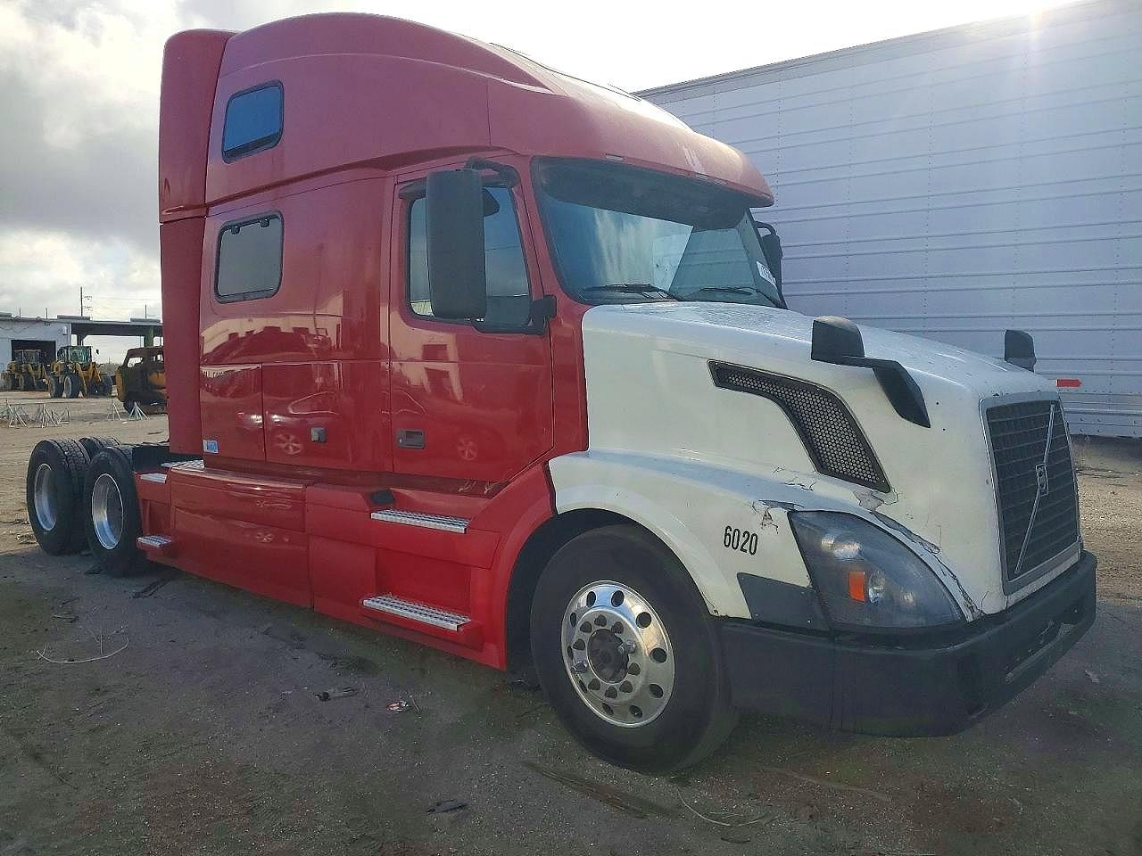 2011 Volvo Vn vnl VIN 4V4NC9EJ6BN297238 photo 1