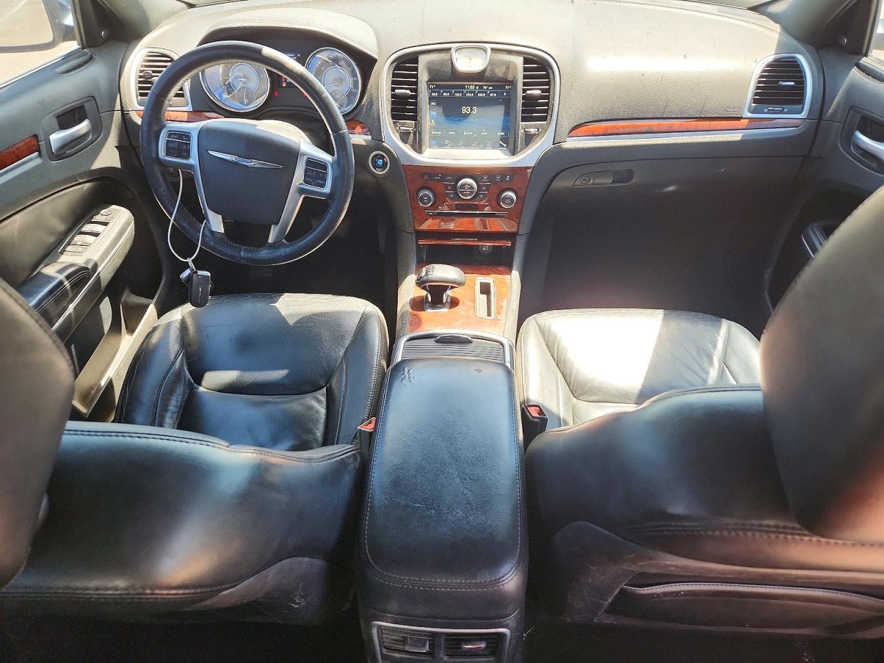 2012 Chrysler 300 VIN 2C3CCACG8CH308363 photo 8