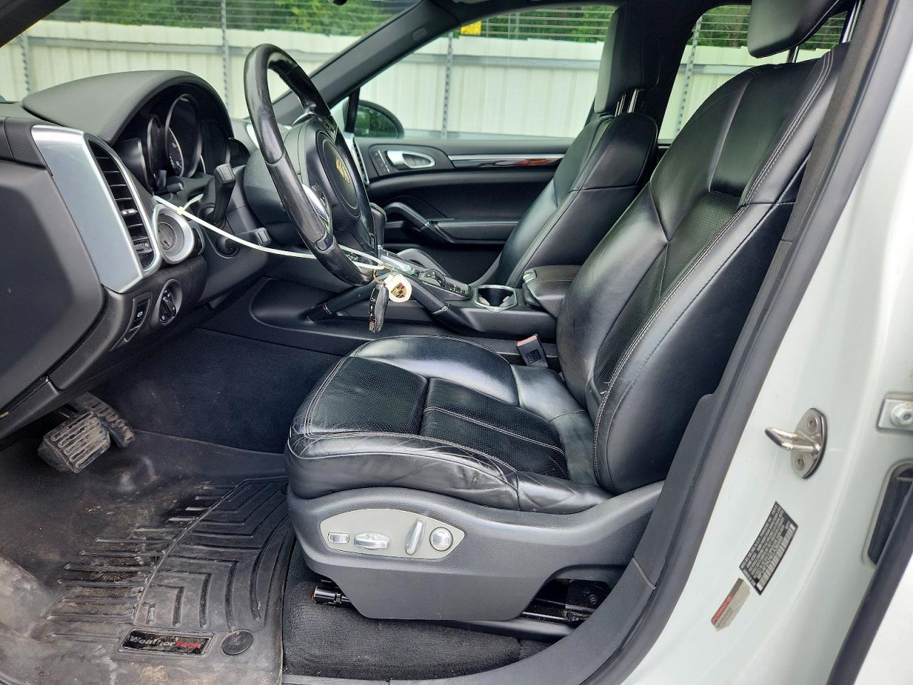 2014 Porsche Cayenne VIN WP1AF2A24ELA36499 photo 7