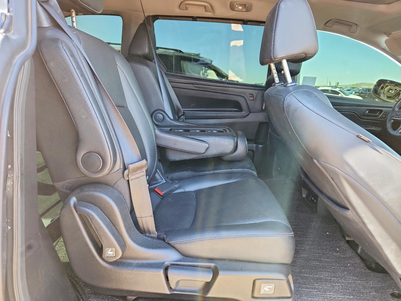 2022 Honda Odyssey VIN 5FNRL6H75NB064269 photo 11
