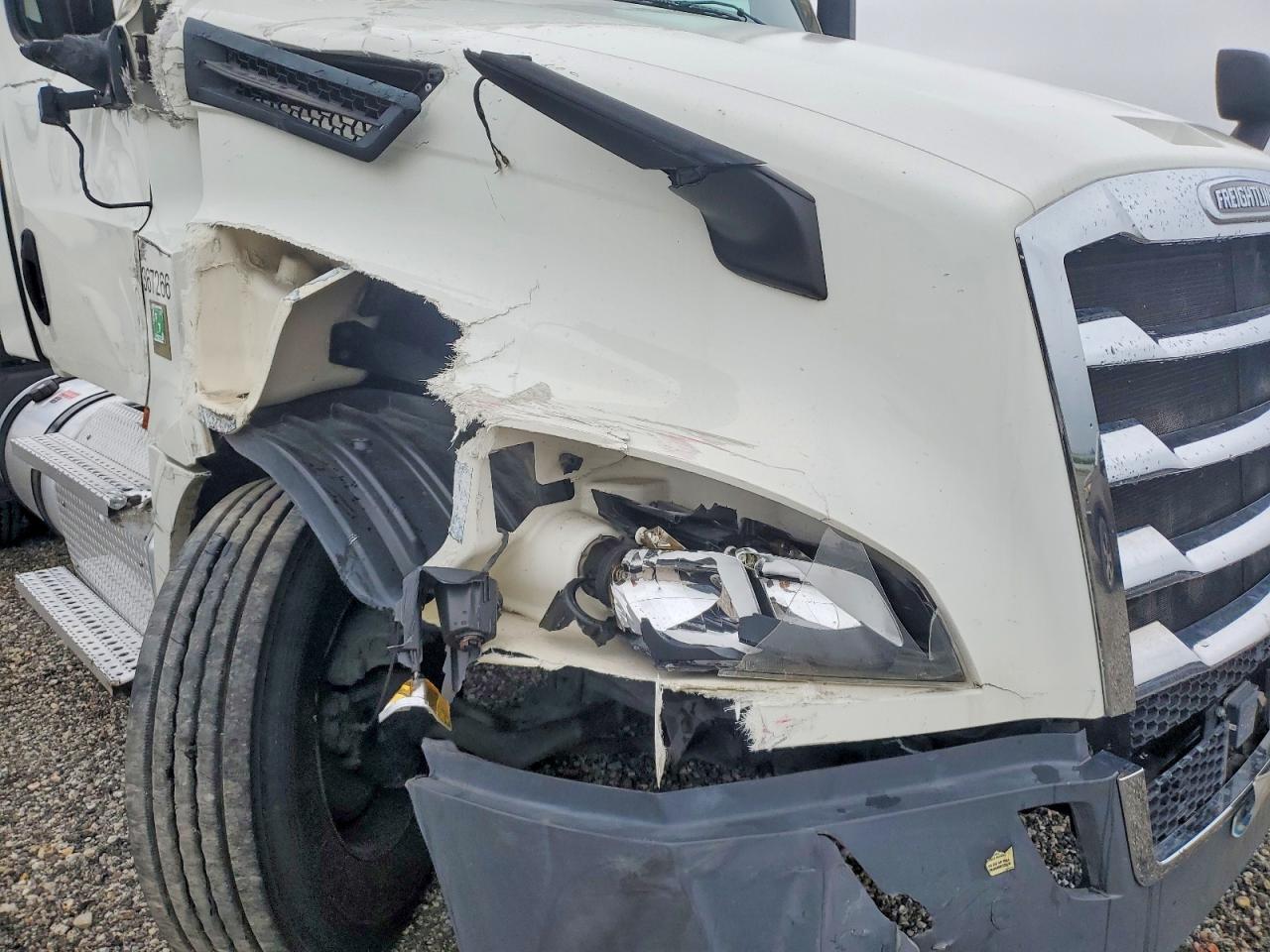 2020 FREIGHTLINER All other VIN 3AKJHLDV7LSME5478 photo 9